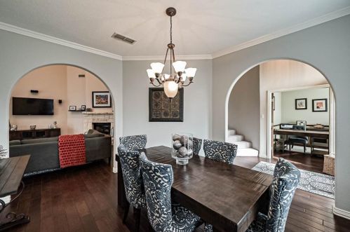 10512 Stonehill Dr, Fort Worth TX  76126-4547 exterior