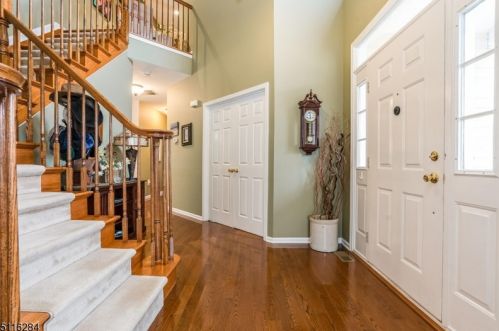 22 Colts Ln, Flemington, NJ 08822-3401