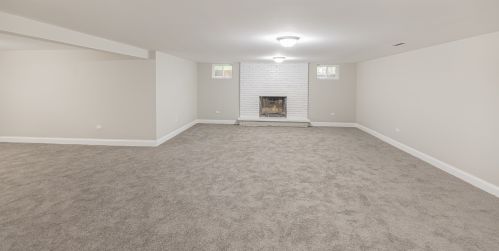 4641 Kirchoff Rd, Rolling Meadows IL  60008-2038 exterior