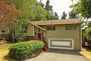 3213 166th St, Seattle, WA 98166-3146