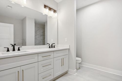 110 Hogue St, Atlanta GA  30312-1641 exterior