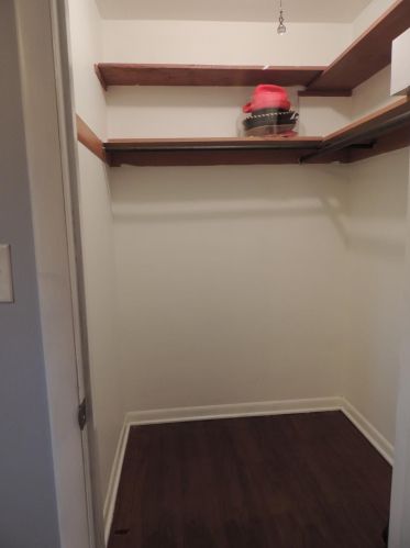 1305 Wood St, Valpo IN 46383-5140 exterior