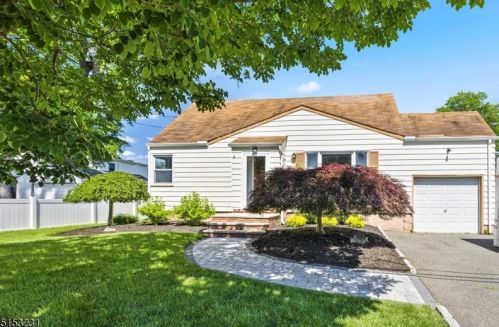 845 Hillside Rd, Rahway, NJ 07065-1812