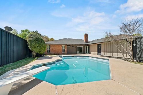 7405 Foxworth Dr, Dallas TX  75248-3037 exterior