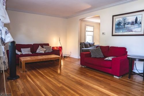 104 Linden Ave, Springfield, NJ 07081-1808