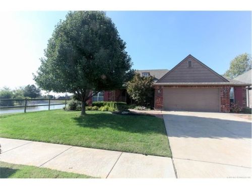 12046 98th East Ave, Bixby, OK 74008-2554