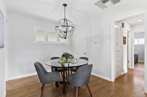 1310 Bates Pkwy, Englewood CO  80113-1761 exterior