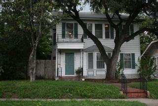 435 Summit Ave, San Antonio TX  78212-2815 exterior