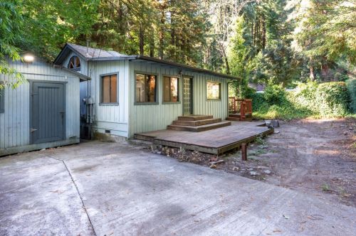 201 Lake St, Big Basin, CA 95006-9054
