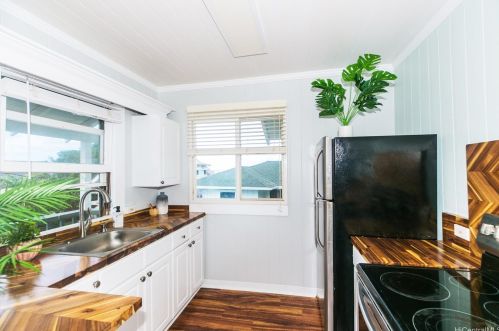 1341 Highview Pl, Honolulu HI  96816-3273 exterior