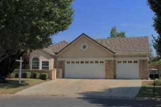 2390 Dawson Cove Ln, Clovis, CA 93611-5993