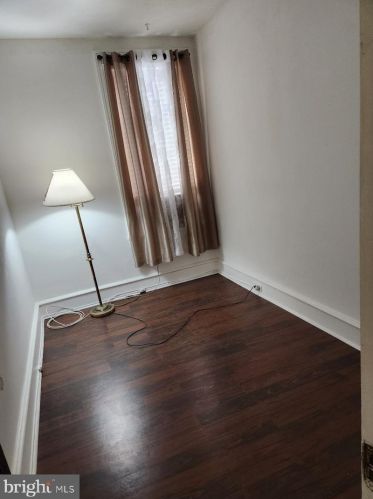 4528 12 St, Philadelphia PA 19122-4014 exterior