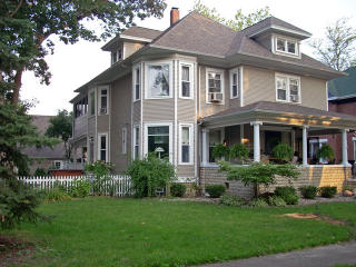 641 Chicago Ave, Kankakee, IL 60901-5230