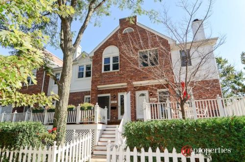 1834 Prairie St, Glenview, IL 60025-2922