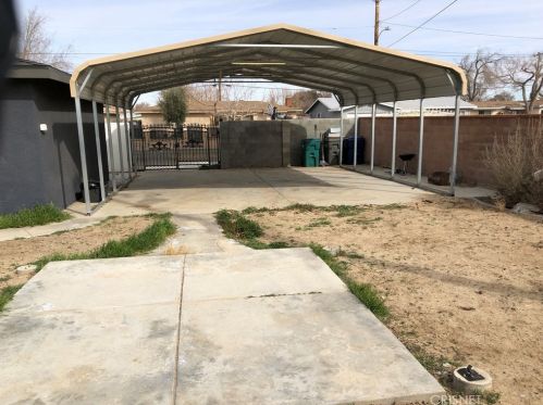 43946 Carolside Ave, Lancaster CA  93535-4074 exterior