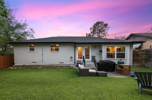 2517 Briarcliff Dr, Irving TX  75062-3213 exterior