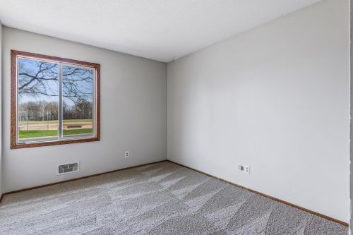 3940 Beryl Rd, Saint Paul MN  55122-1613 exterior