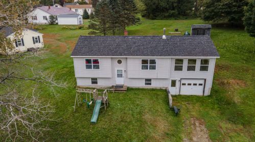 84 Highland Hts, Winthrop, ME 04364-1521