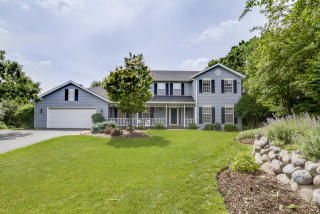 1401 Westwood Trl, Bull Valley, IL 60098-8873