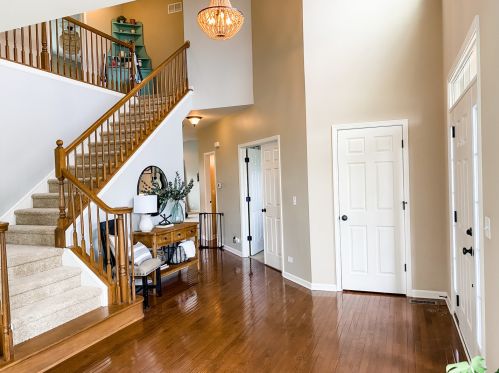 2464 Achilles Ln, Bull Valley, IL 60014-3939