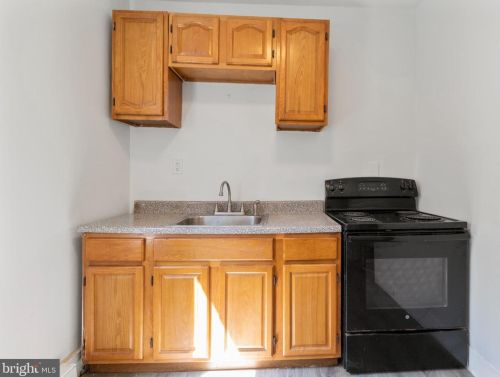 410 53rd St, Philadelphia PA  19143-0015 exterior