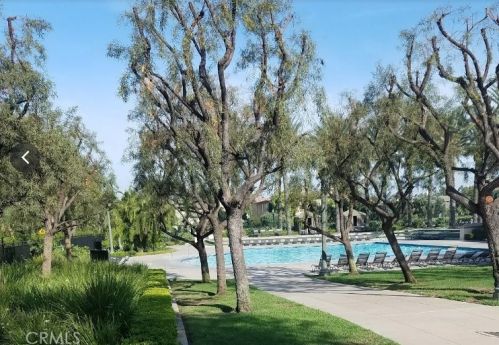 21 Salton, Irvine CA  92602-2425 exterior