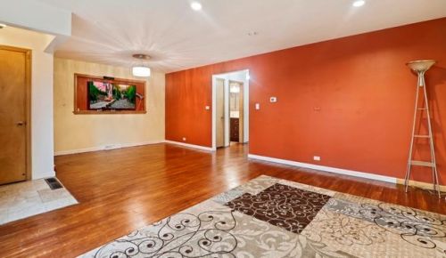 8749 Merrill St, Niles IL  60714-1922 exterior