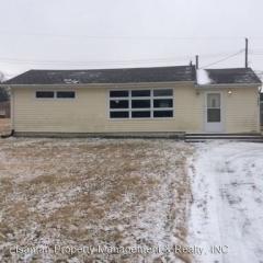 3832 Mckinnie Ave, Fort Wayne IN  46806-2046 exterior