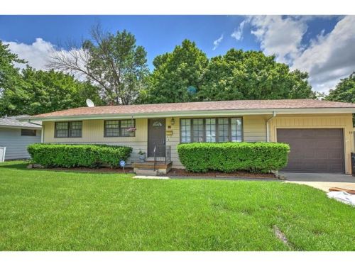 10 Colorado Dr, Decatur, IL 62526-2321
