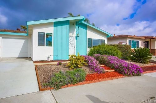 3186 Buena Hills Dr, Oceanside, CA 92056-3917