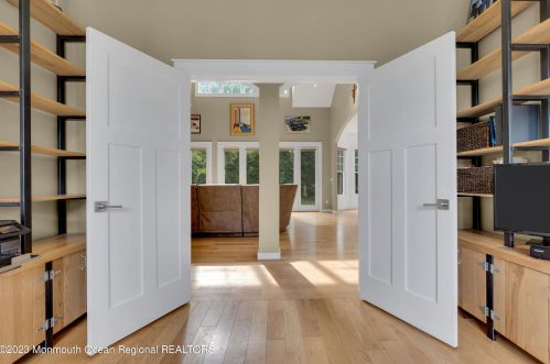 139 Cold Indian Spg Rd, Tinton Falls NJ 07712-3247 exterior