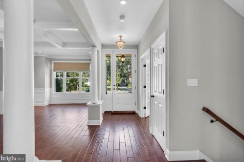 320 End Ave, Haddonfield NJ  08033-2622 exterior