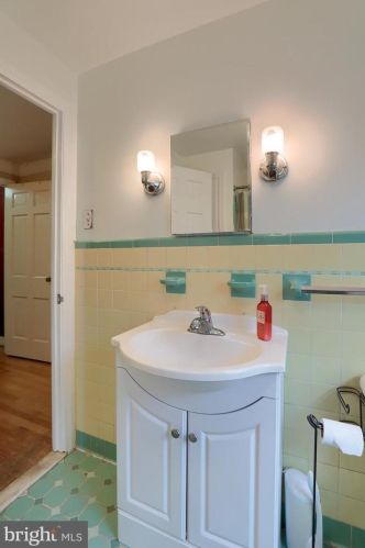 2184 Rdg Dr, Lancaster PA  17603-6150 exterior