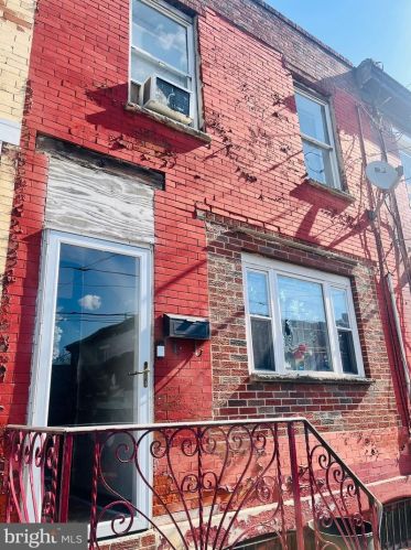 2017 Dickinson St, Philadelphia, PA 19146-4515