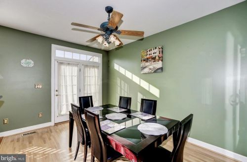6650 Debra Lu Way, Springfield VA  22150-7821 exterior