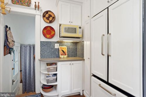 7125 Poplar Ave, Silver Spring MD 20912-4675 exterior