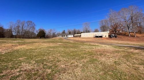 33 Crescent Dr, Dahlonega, GA 30533-3272