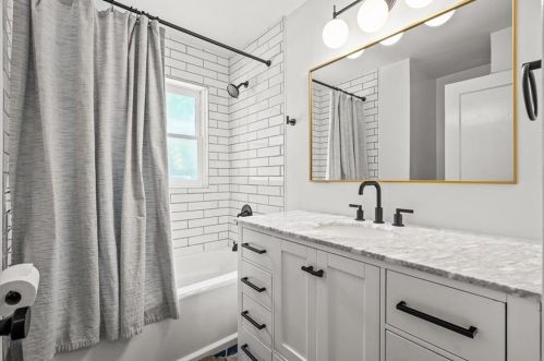 1627 Beacon Hill Blvd, Atlanta GA  30329-2517 exterior