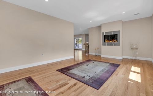 37 Western Dr, Wall Township, NJ 07731-2727