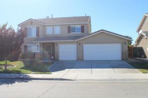 2119 Laurelwood Ct, Tropico Village, CA 93560-7683