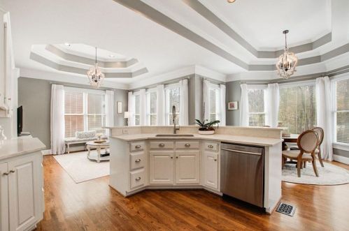 4450 Crestwicke Pointe, Atlanta GA  30319-1081 exterior