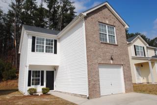 2201 Crossrail Dr, Atlanta GA  30349-4390 exterior