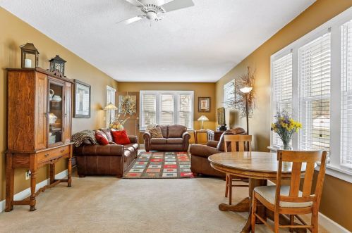 295 Chelsea St, Saint Paul MN  55115-2080 exterior