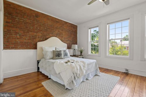 33 Ruby St, Lancaster PA  17603-5166 exterior