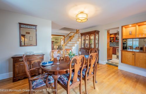 15 Hartshorne Pl, Middletown NJ  07748-2520 exterior