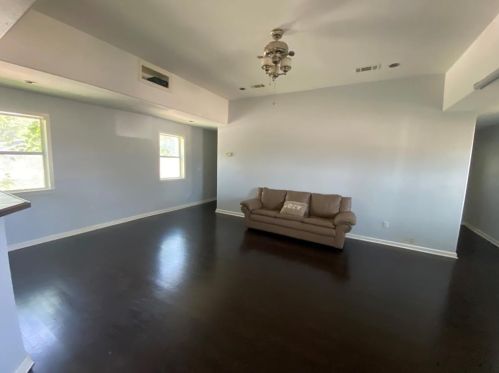 5136 Locke Ave, Fort Worth TX  76107-5516 exterior