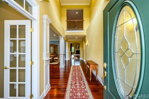 10 Monaco Dr, Trenton NJ  08691-3749 exterior