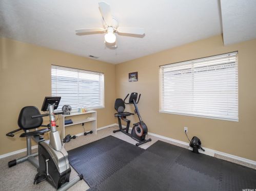 4662 8450, Taylorsville UT exterior