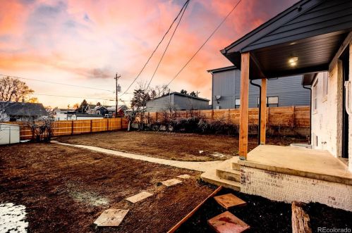 3251 Bannock St, Englewood CO 80110-2417 exterior