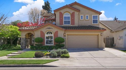 2044 Sugarbowl Way, Lodi, CA 95242-4752